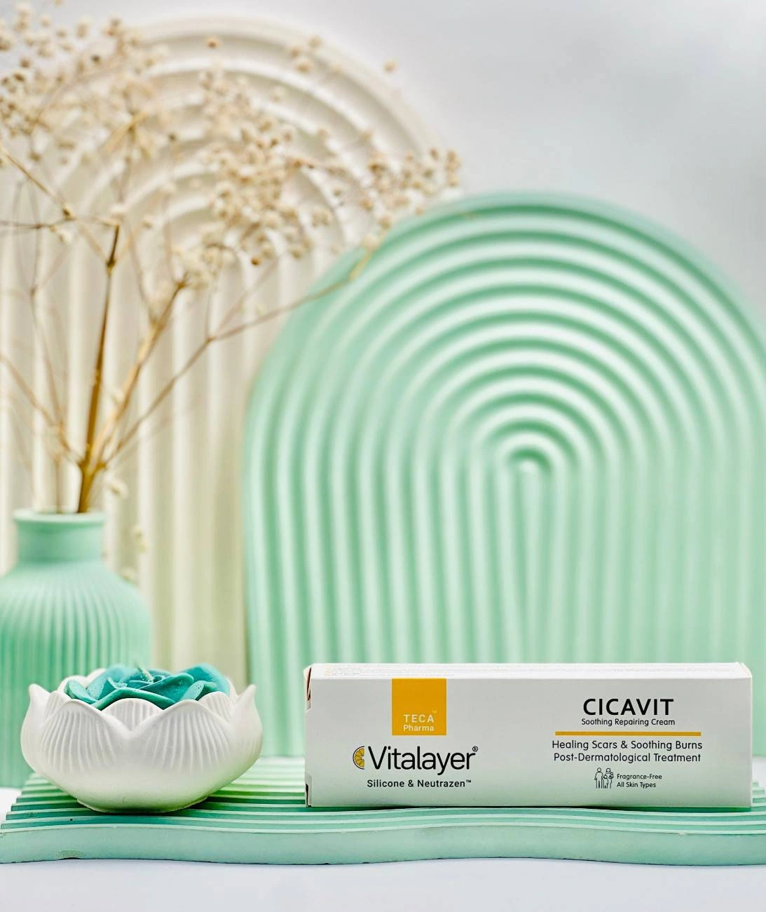 کرم ترمیم کننده سیکاویت ویتالیر 30 میلی لیتر داروسازم دات کام کرم ترمیم کننده سیکاویت ویتالیر 30 میلی لیتر