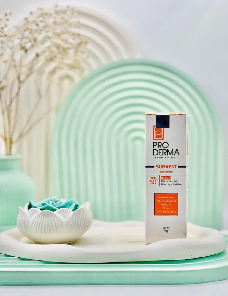 کرم ضد آفتاب فاقد چربی پرودرما SPF50 مناسب پوست چرب و جوشدار