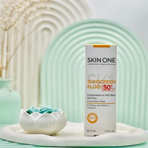 فلوئید ضد آفتاب SPF50 اسکین وان مناسب پوست‌ چرب