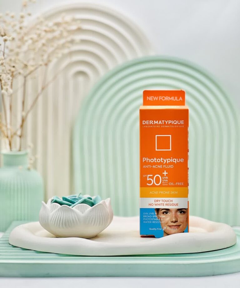 کرم ضد آفتاب spf50 پوست چرب و جوش دار درماتیپیک
