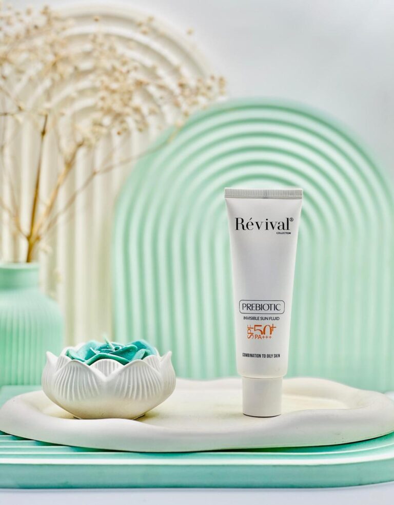 فلوئید ضدآفتاب spf+50 پوست چرب رویوال