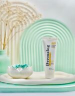 ضد آفتاب بی رنگ درمالوگ SPF50 پوست چرب
