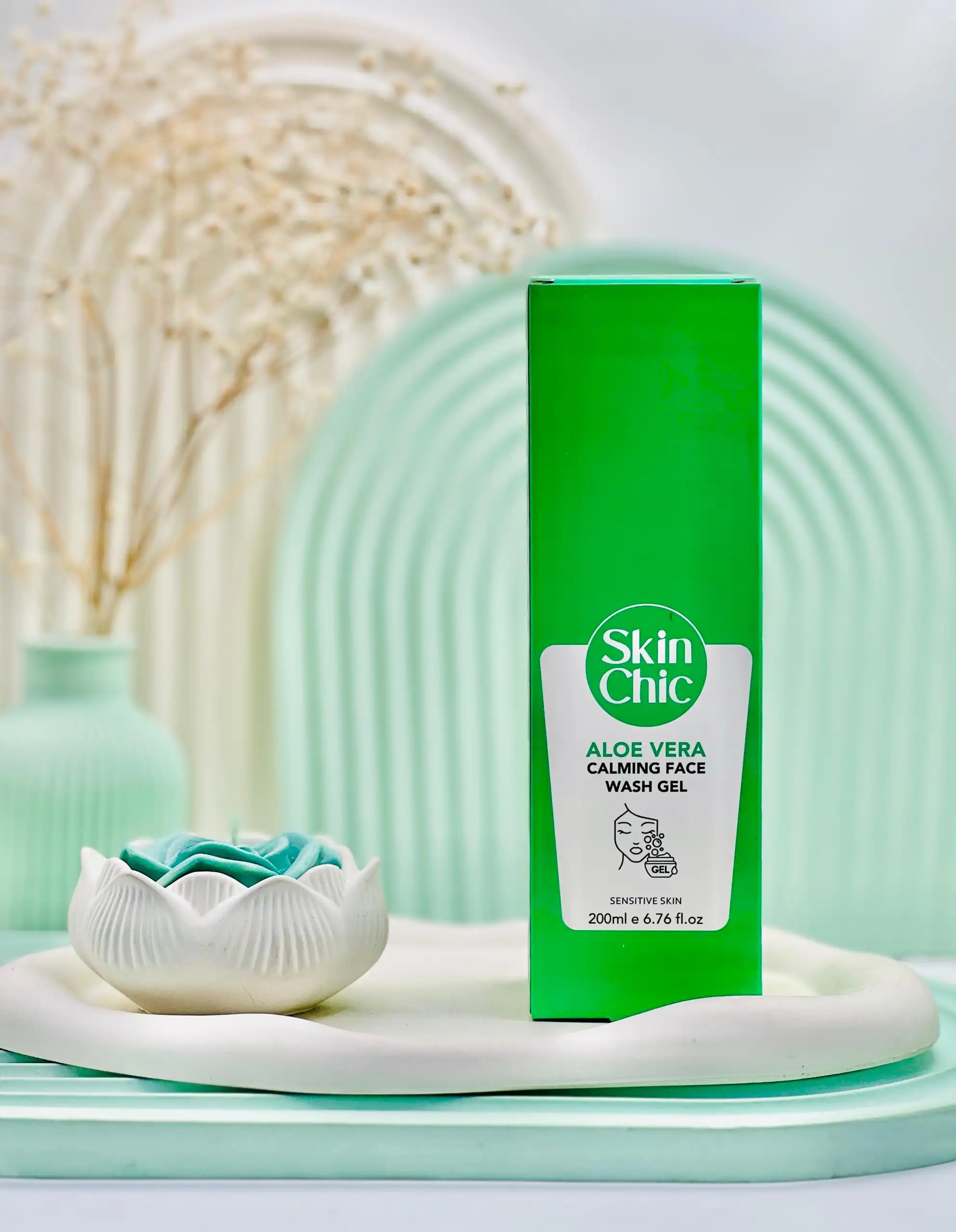 Skin Chic Aloe Vera Calming Face Wash Gel daroosazam.com ژل شستشو صورت آلوئه ورا اسکین شیک
