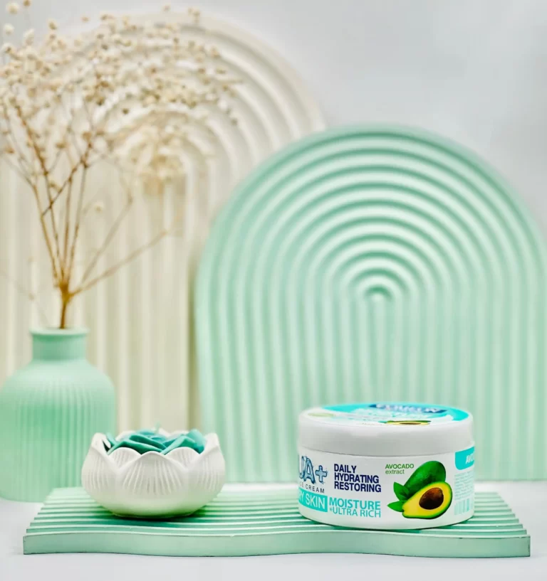 کرم مرطوب کننده آوکادوو کامان مخصوص پوست خشک