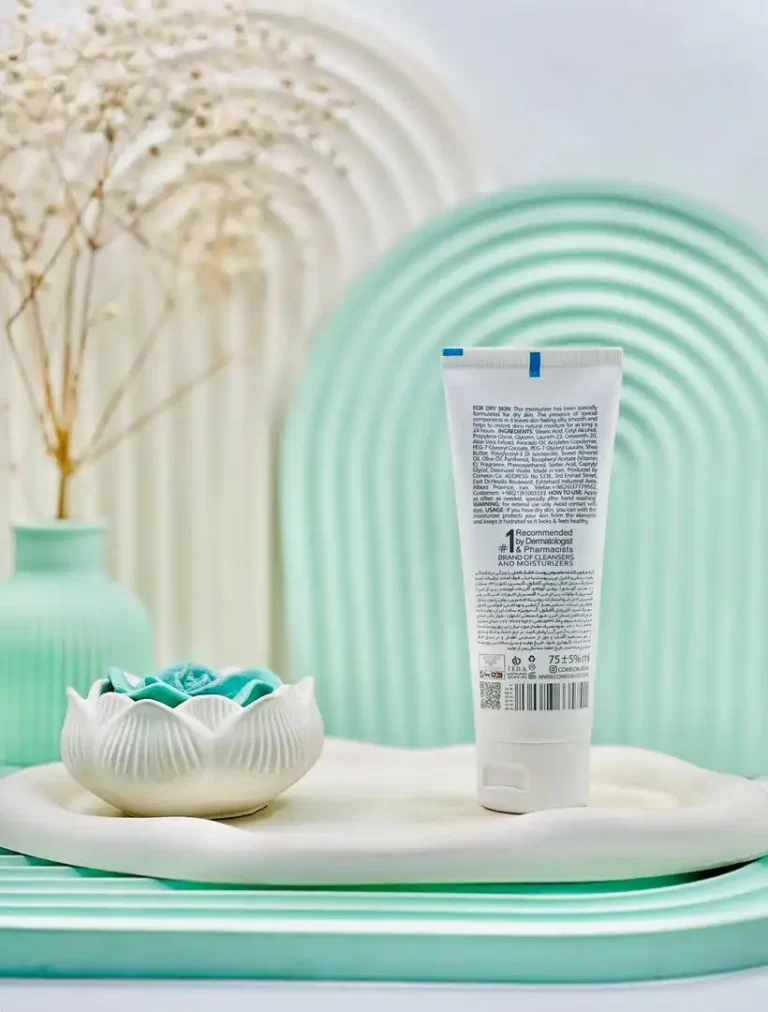 قیمت کرم مرطوب کننده آوکادوو کامان مخصوص پوست خشک