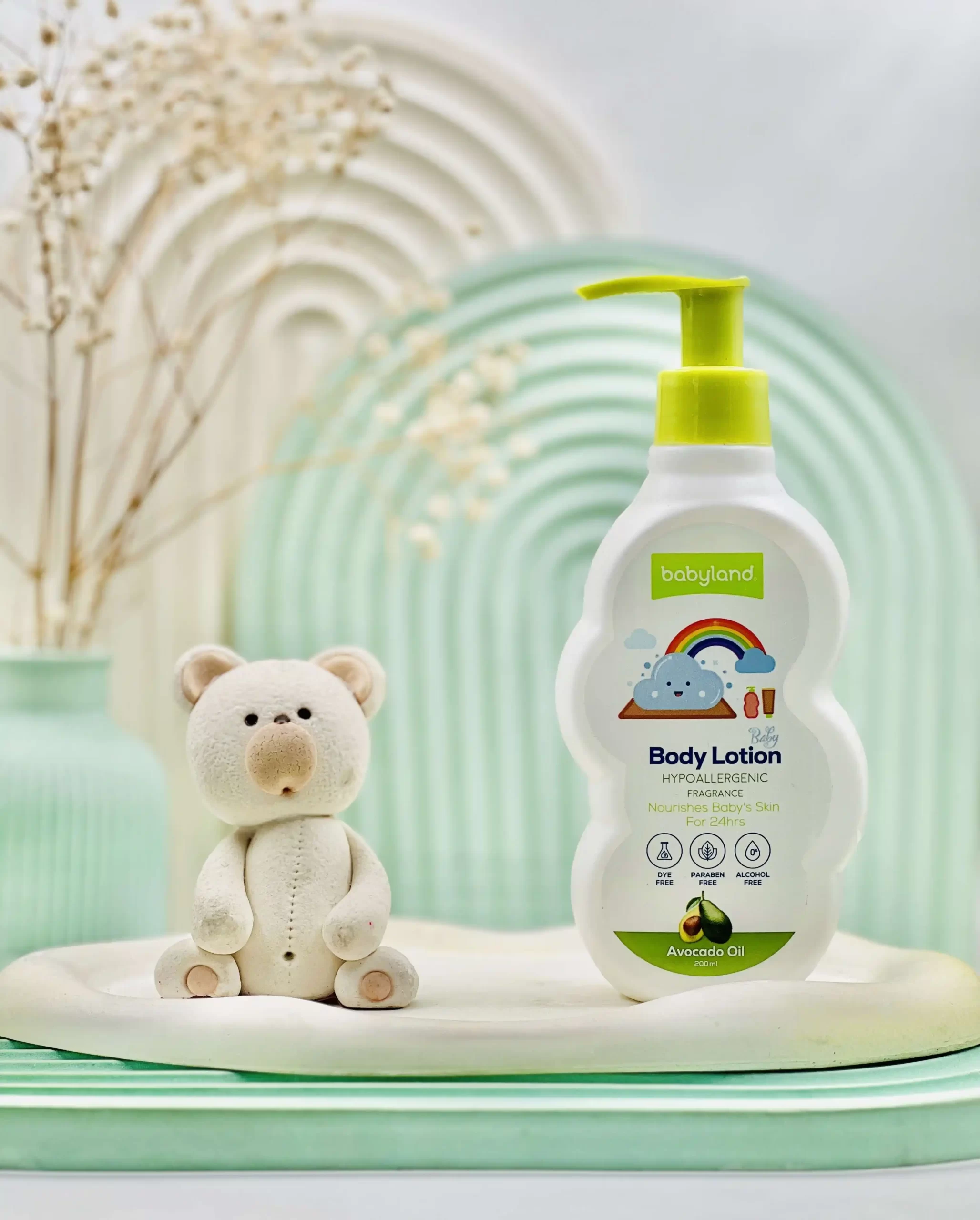 baby land body lotion avocado oil daroosazam.com لوسیون بدن کودک آووکادو بی بی لند 200 میلی لیتر