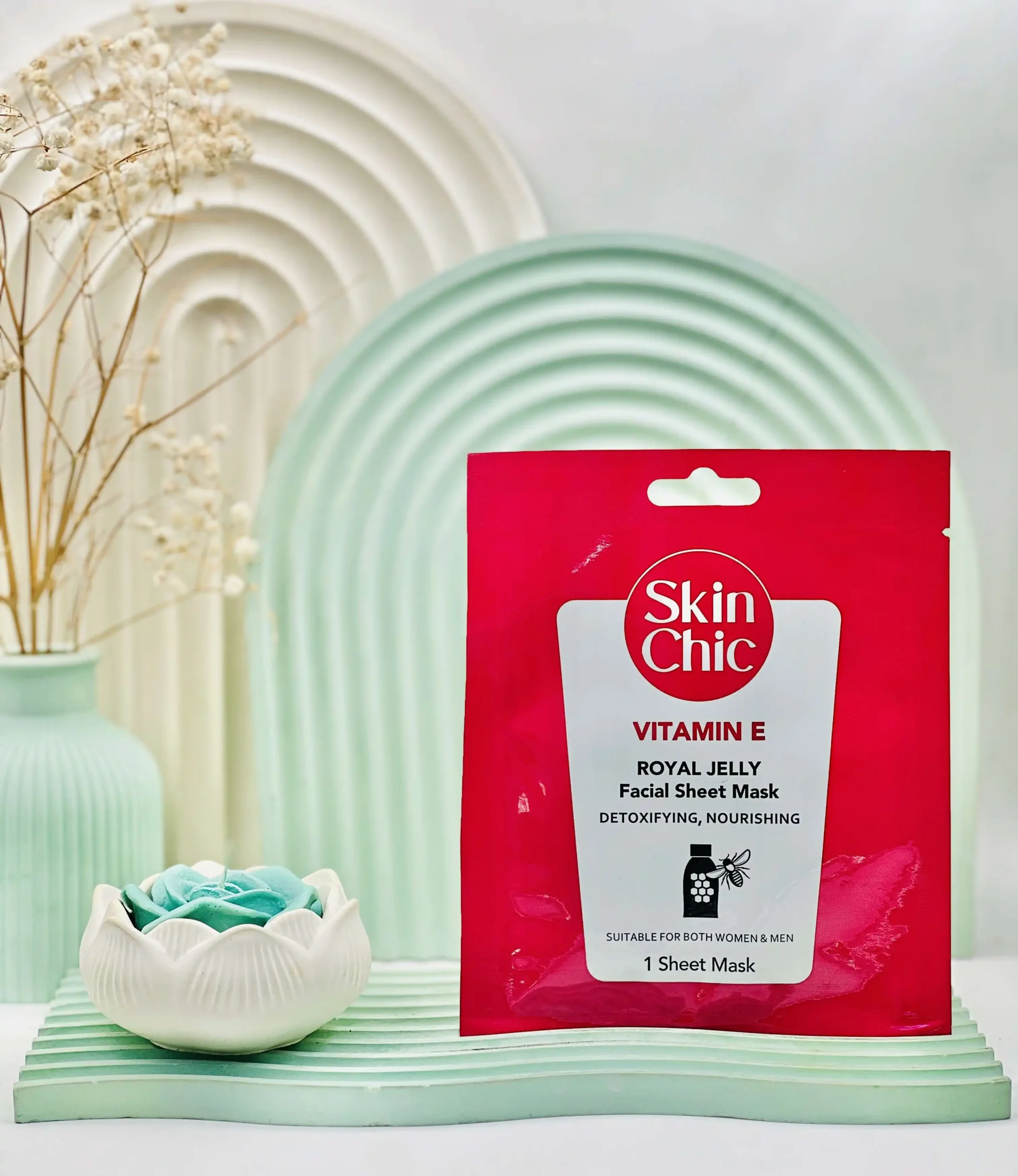 skin chic red facial mask daroosazam.com ماسک صورت ورقه ای ویتامین ای با عصاره ژل رویال اسکین شیک