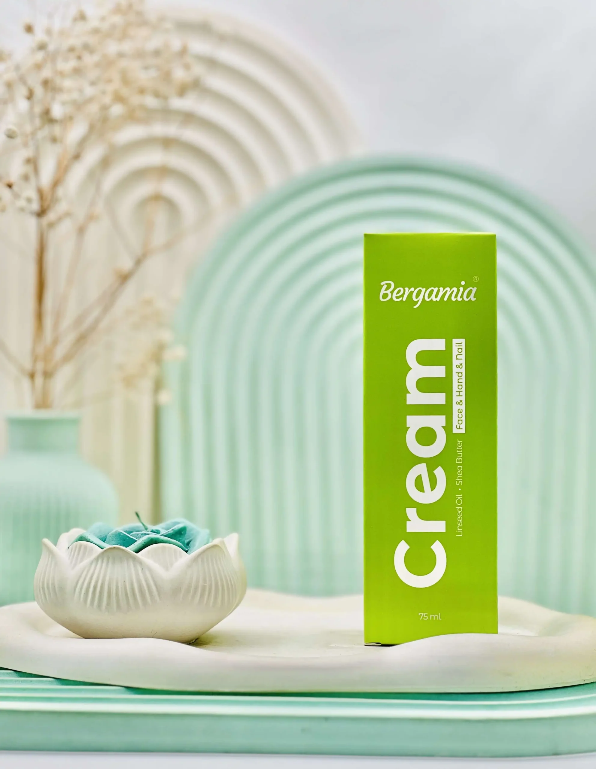 bergamia cream hand and nail daroosazam.com 1 مرطوب کننده دست و ناخن روغن کتان برگامیا