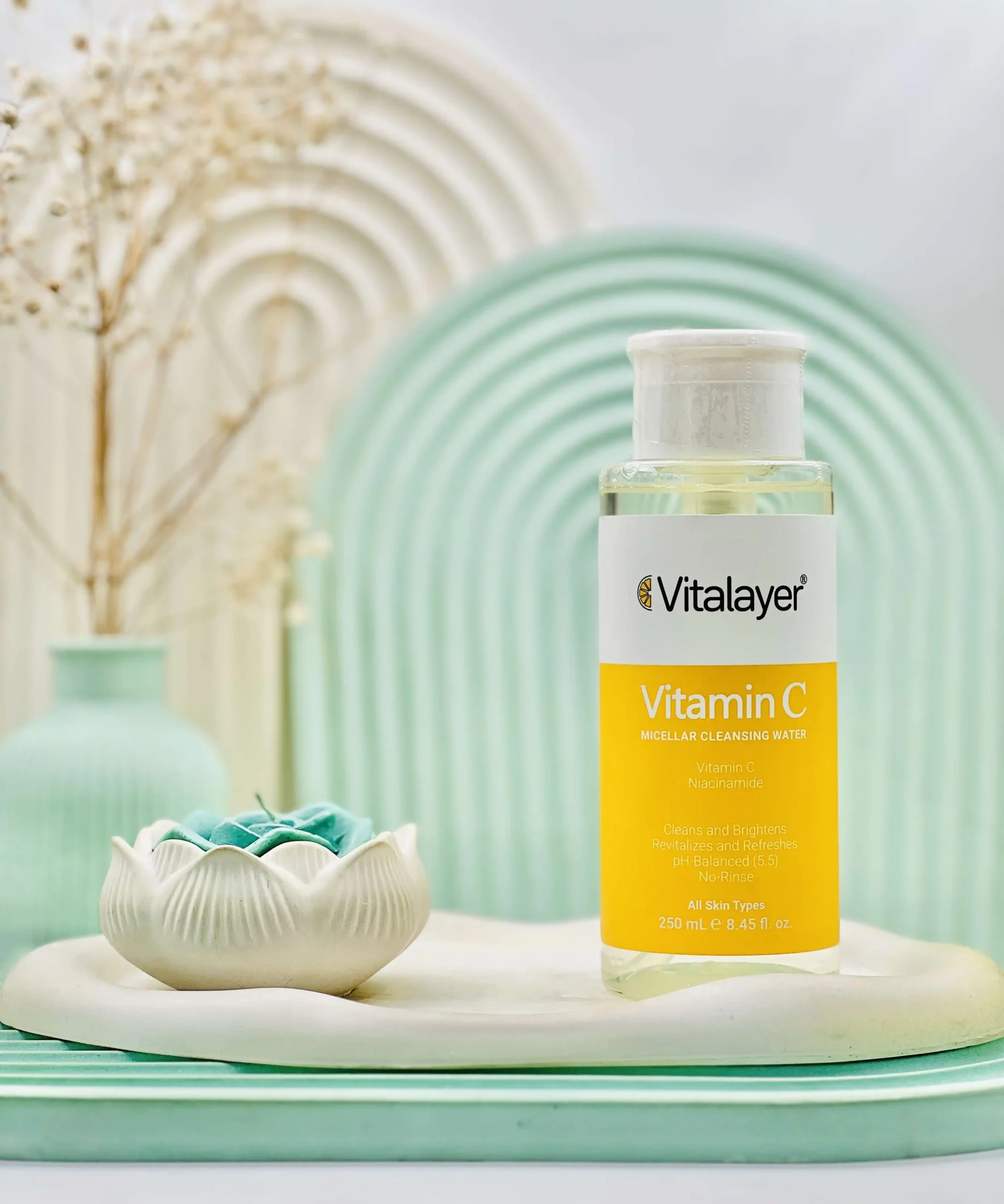 vitalayer vitamin c micellar water daroosazam.com 1 محلول پاک کننده آرایش ویتامین سی ویتالیر